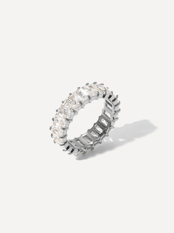 Claudia Ring